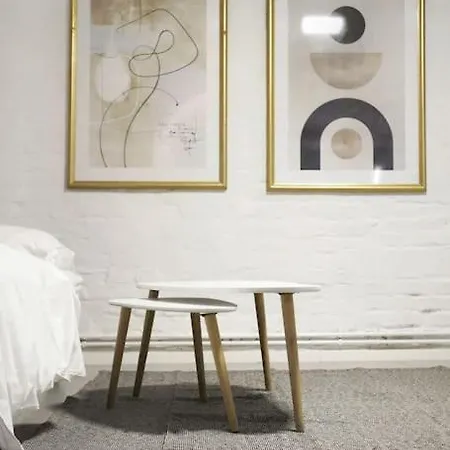 Central, Cozy & Beautiful Designed 2-rooms Apt. Near River *