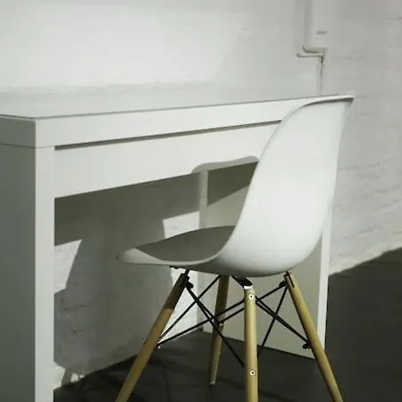 Central, Cozy & Beautiful Designed 2-rooms Apt. Near River Apartment *