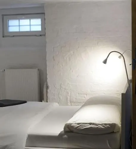 Central, Cozy & Beautiful Designed 2-rooms Apt. Near River