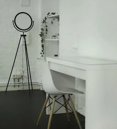 Central, Cozy & Beautiful Designed 2-rooms Apt. Near River ベルリン