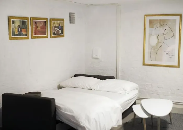 Central, Cozy & Beautiful Designed 2-rooms Apt. Near River Berlin